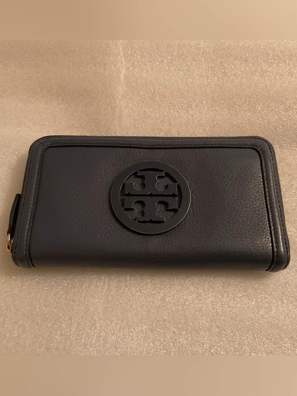 Tory Burch Miller Oversized Logo Long Zip Around Navy Pebbled Leather Wallet
